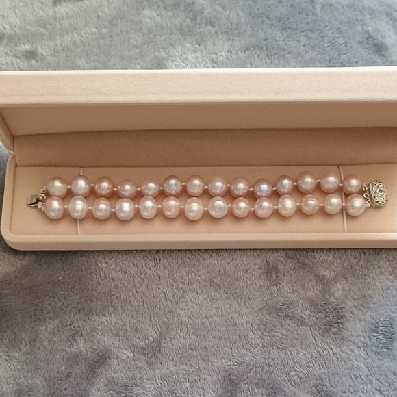 Elegant Pink Pearl Bracelet Double Strand Bracelet New In Box